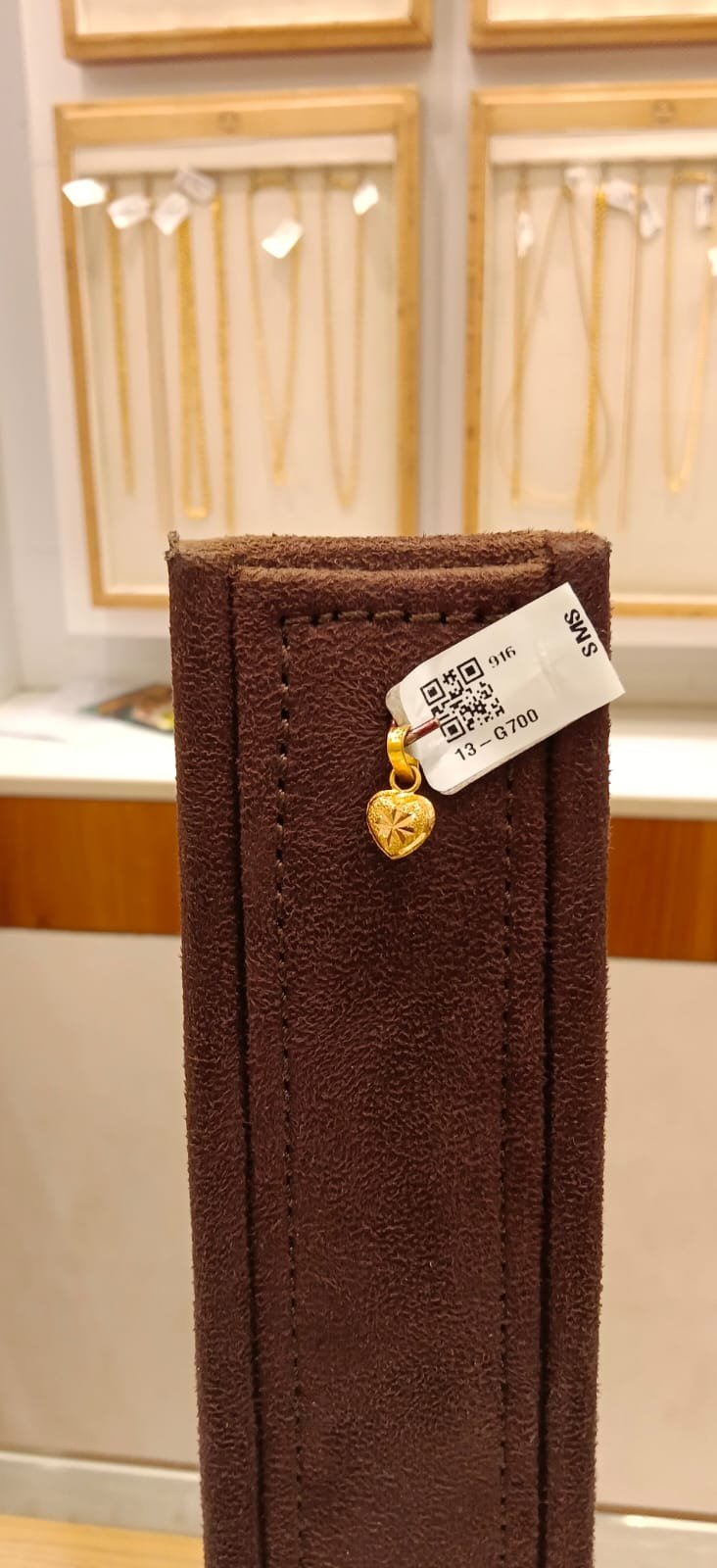 Single Hook Dollar